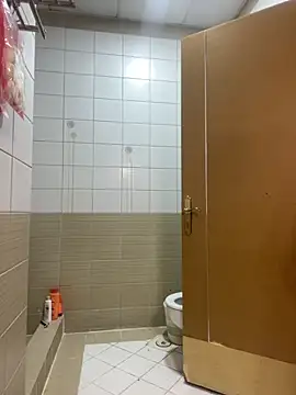 Layla-daloua online show from November 27, 2025, 1:17 am