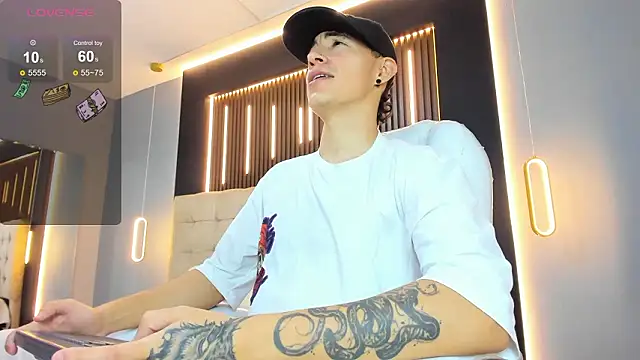 Lobo 17  online show from March 22, 2026, 3:43 am