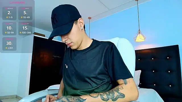 Lobo 17  online show from September 24, 2025, 3:46 am