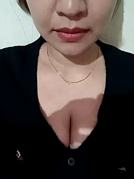 AssAsiancute online show from February 11, 2025, 4:02 pm