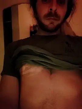 Snapshot of QcMisterv13 chatting on March 20, 2026, 4:24 am QcMisterv13 online show from March 20, 2026, 4:24 am