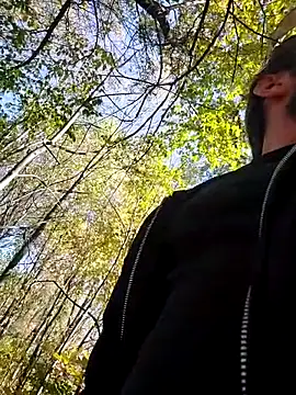 Snapshot of QcMisterv13 chatting on October 17, 2025, 5:48 pm QcMisterv13 online show from October 17, 2025, 5:48 pm