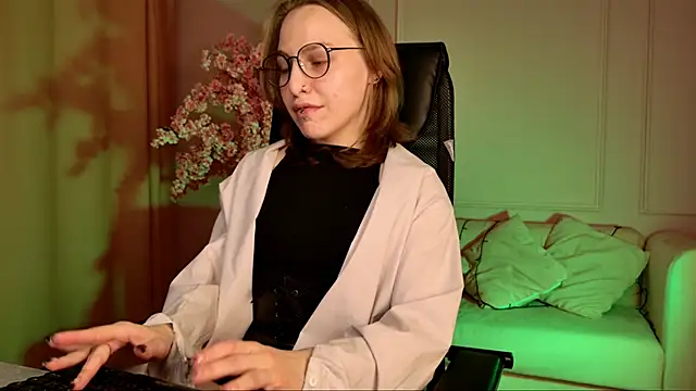 AphexQueen online show from September 26, 2025, 9:16 am