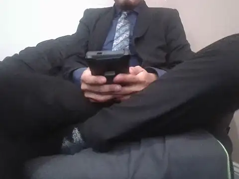 Slutpupdmv online show from June 29, 2026, 7:35 pm