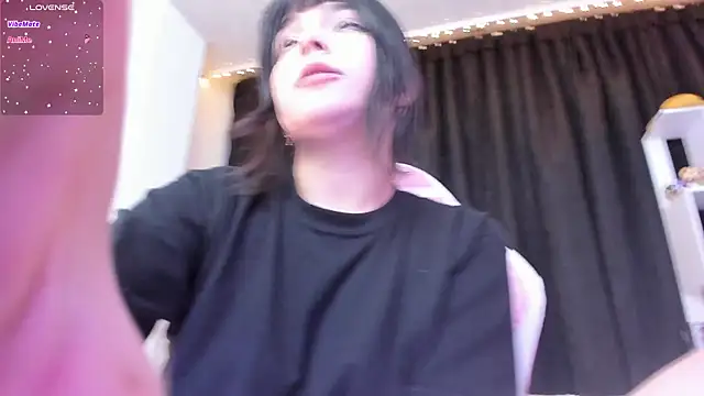 misshoneyxxx online show from March 11, 2025, 4:08 am