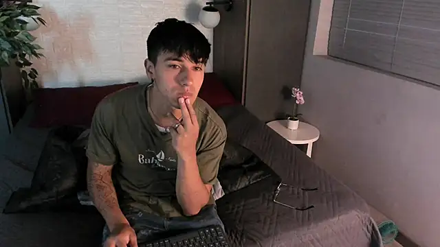 Andy Joy  online show from October 6, 2025, 11:00 am