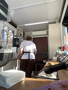 cinnabon  online show from March 2, 2025, 12:14 pm