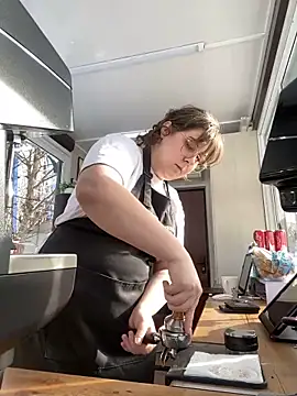 cinnabon  online show from February 12, 2025, 11:18 am