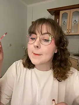 cinnabon  online show from February 14, 2025, 2:44 pm