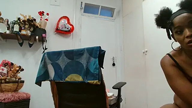 Snapshot of xTALLSEXYBUMx chatting on March 20, 2026, 7:48 pm xTALLSEXYBUMx online show from March 20, 2026, 7:48 pm