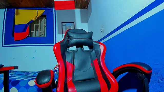 maxowens oficial online show from February 22, 2026, 7:48 pm