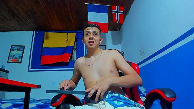 maxowens oficial online show from February 16, 2026, 11:13 pm