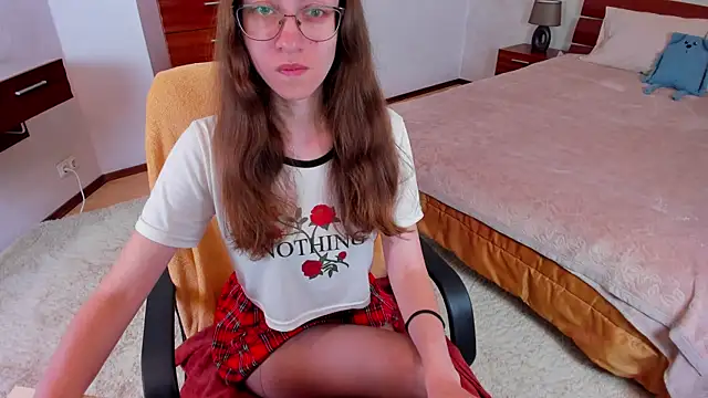 Pantyhose Mila online show from July 12, 2026, 8:20 pm