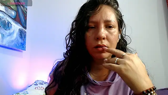 naihroby online show from October 30, 2025, 9:33 pm