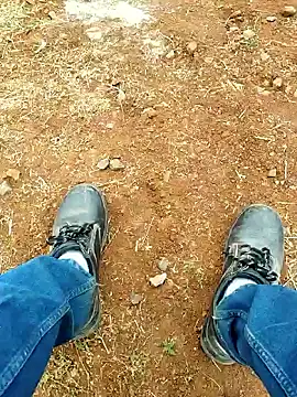 Snapshot of Ishan003 chatting on March 13, 2026, 2:27 am Ishan003 online show from March 13, 2026, 2:27 am