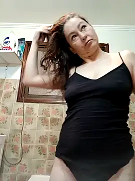 RamyLove36 online show from February 9, 2025, 2:07 pm