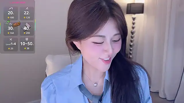 Strawberrybabyy1 online show from September 30, 2025, 3:51 pm