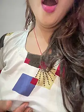 Snapshot of DiyAsingHh chatting on April 26, 2026, 11:57 pm DiyAsingHh online show from April 26, 2026, 11:57 pm