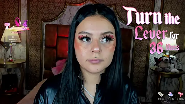 SoffiQueen online show from January 12, 2026, 1:07 pm