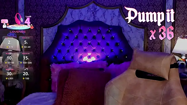 SoffiQueen online show from March 9, 2026, 3:48 pm