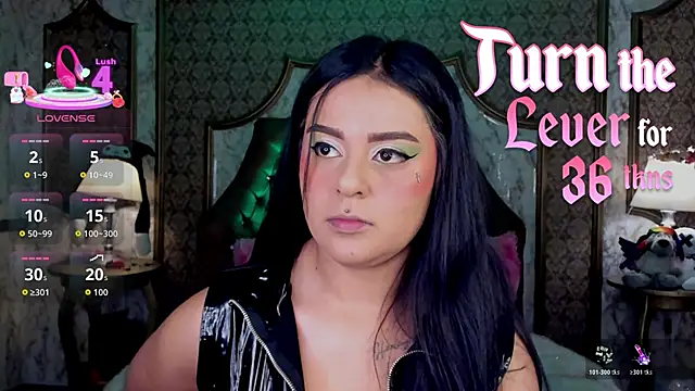 SoffiQueen online show from March 6, 2026, 2:01 pm