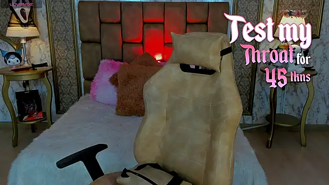 SoffiQueen online show from October 18, 2025, 7:49 pm