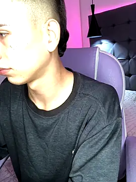 JackSwan18 online show from October 8, 2025, 12:34 am