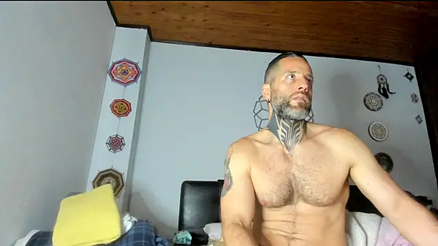 Antoniohot2024 online show from June 24, 2026, 1:43 pm