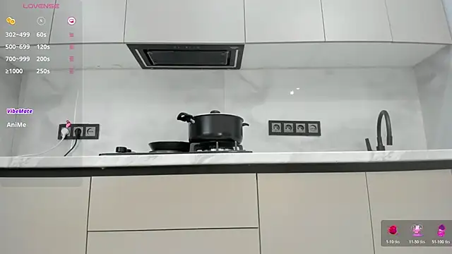 Mia Meow  online show from March 18, 2026, 5:32 am