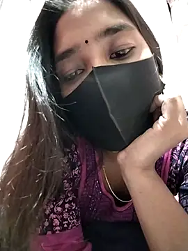 Snapshot of Etha-Moni chatting on February 21, 2025, 5:53 pm Etha-Moni online show from February 21, 2025, 5:53 pm