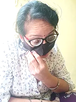 heenage online show from September 10, 2025, 8:35 am