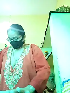 heenage online show from November 28, 2025, 5:51 am