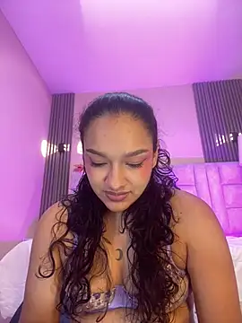 EMILYY FOXY online show from July 31, 2026, 7:11 pm