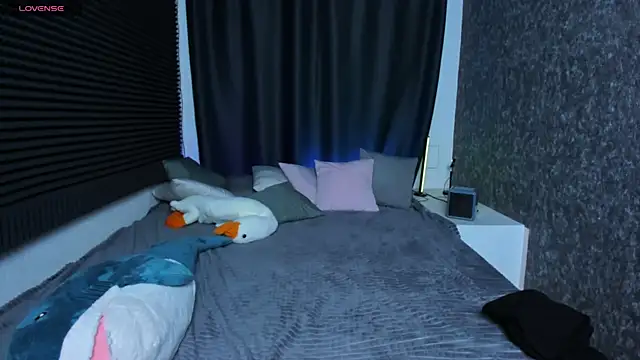 KIKI Krash online show from March 18, 2025, 1:34 pm