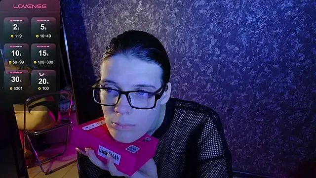 KIKI Krash online show from July 18, 2026, 10:24 am