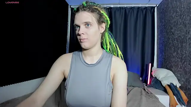 KIKI Krash online show from October 5, 2025, 9:55 am