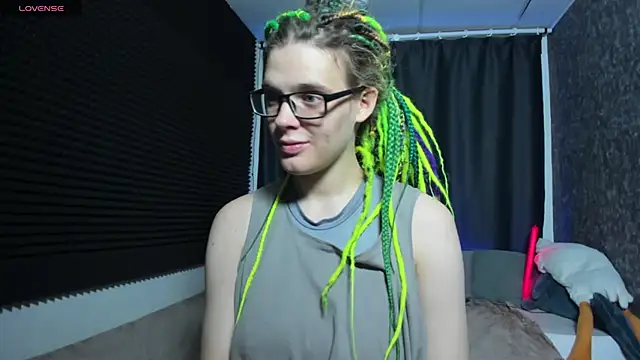 KIKI Krash online show from September 27, 2025, 9:48 am