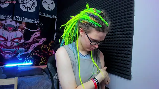 KIKI Krash online show from September 30, 2025, 10:10 am