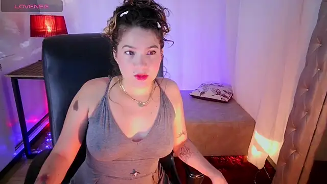 Jsneiidy ATH online show from September 10, 2025, 4:33 am