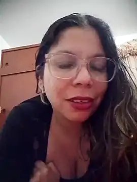 Carliina Soussa online show from June 7, 2026, 1:00 am