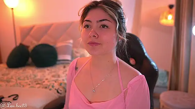 Lau Bee online show from September 23, 2025, 5:31 pm