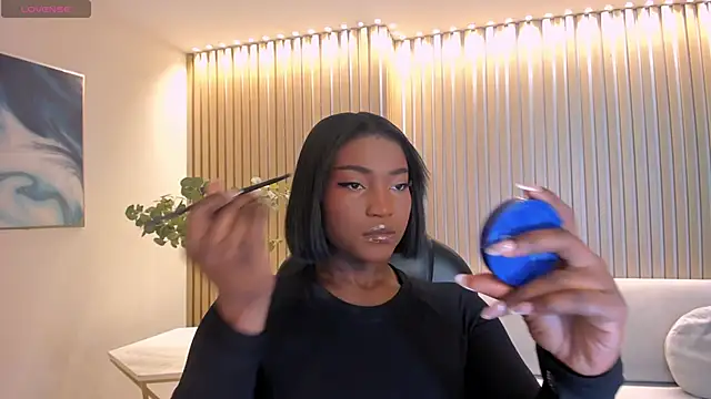 SavannahStorm online show from March 23, 2026, 12:49 pm