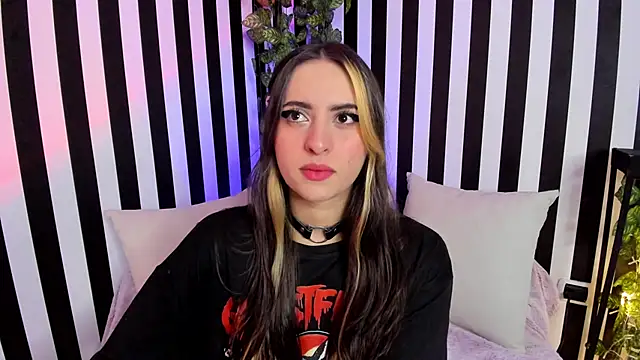 liz goth online show from September 29, 2025, 12:33 pm