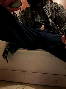 maroo544 online show from December 14, 2025, 10:37 pm