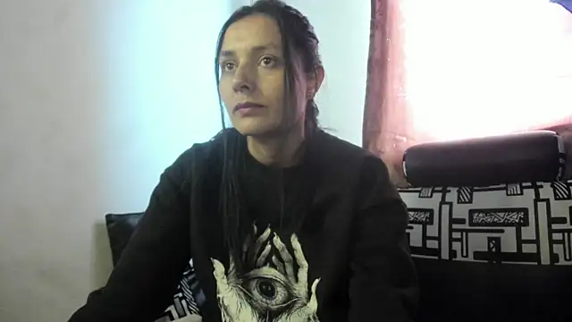 Nathaly love96 online show from April 25, 2026, 1:41 pm