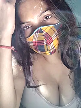 Snapshot of illay_love chatting on February 8, 2026, 7:06 am illay love online show from February 8, 2026, 7:06 am