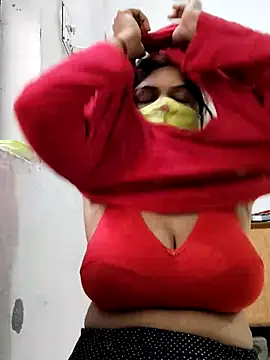 Snapshot of illay_love chatting on February 17, 2026, 8:11 am illay love online show from February 17, 2026, 8:11 am