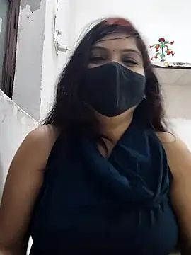 Snapshot of illay_love chatting on February 8, 2026, 7:11 pm illay love online show from February 8, 2026, 7:11 pm