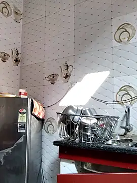 illay love online show from February 4, 2026, 4:51 am