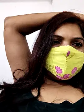 Snapshot of illay_love chatting on March 10, 2026, 4:44 pm illay love online show from March 10, 2026, 4:44 pm